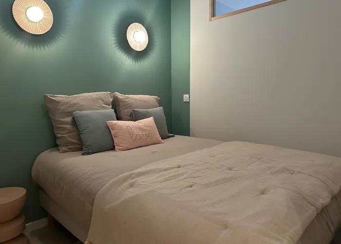 Cosy, A Pied, 4 Pers Le Lavandou